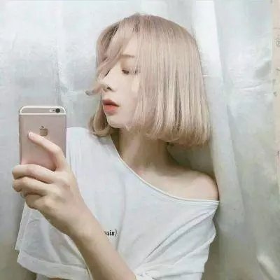 女孩罗塞玛莉