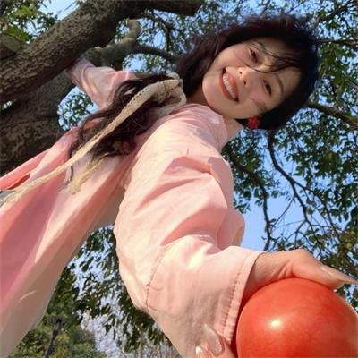 女学生和亨利先生